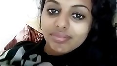 Sexy Indian gf Showing Her Boobs