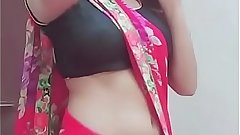 Hot curvy girl dance