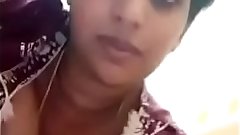 Hot Look Indian GF peeing