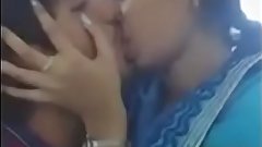 desi indian girlfriend kissing her boyfriend