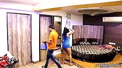 Indian Mona Bhabhi Teasing Room Service Boy In Hotel Exposing Big Ass