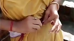 Desi bhabhi bathing video